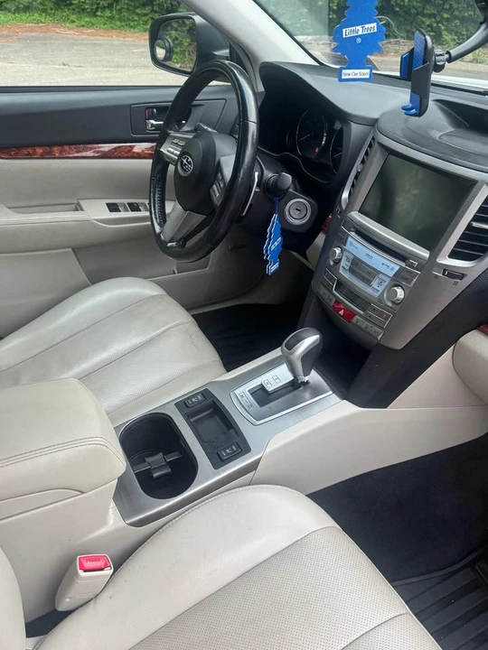 2011 Subaru Outback 4th Gen - Image 8 of 12