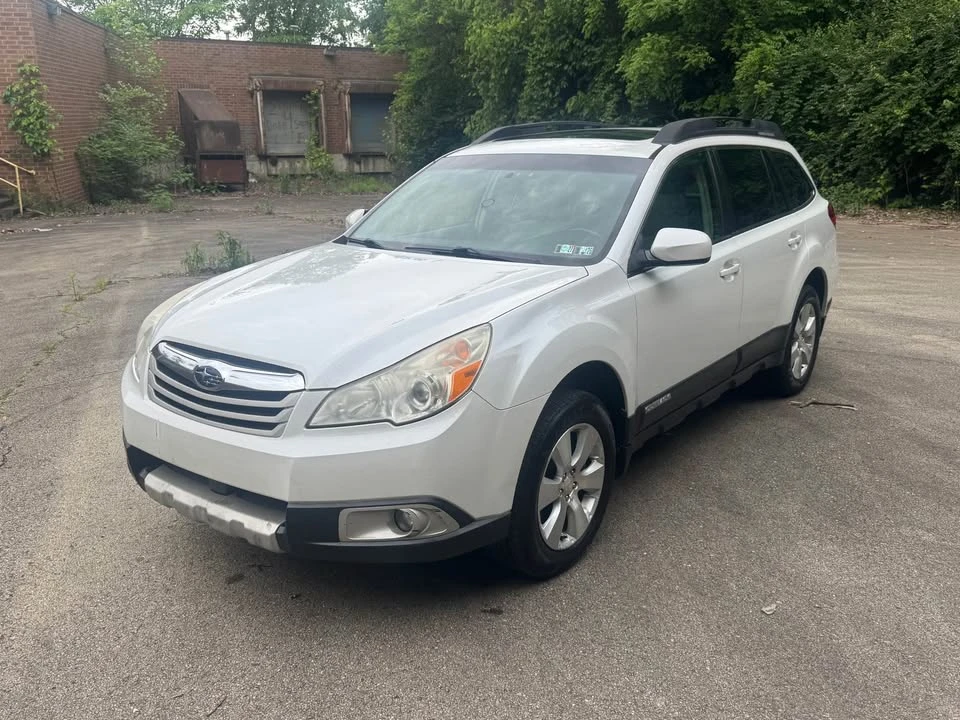 2011 Subaru Outback 4th Gen - Image 3 of 12