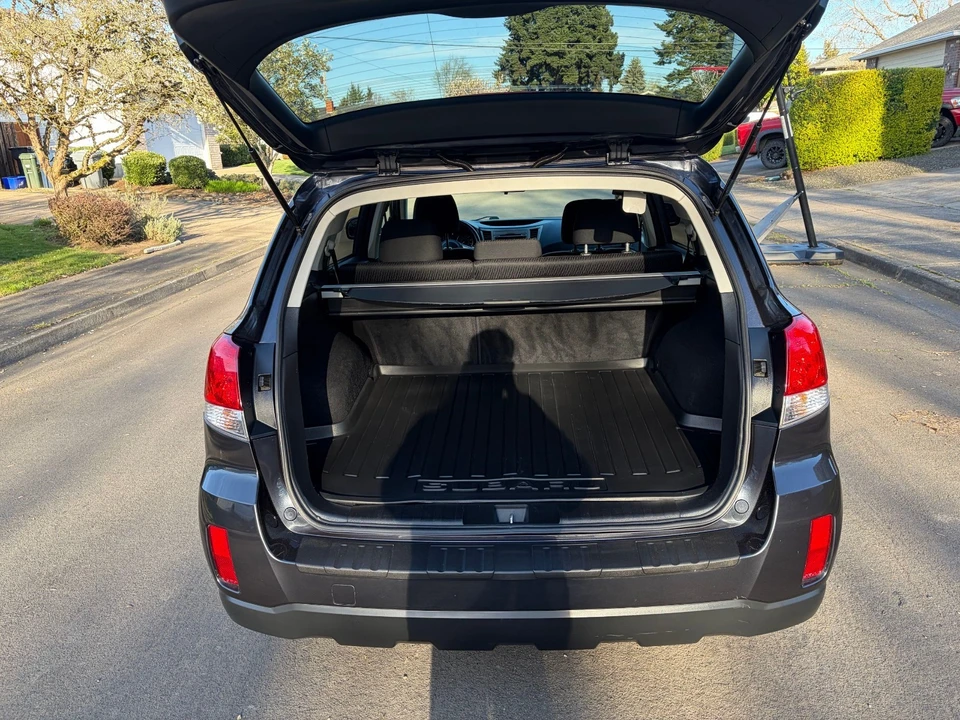 2011 Subaru Outback 4th Gen - Image 8 of 11