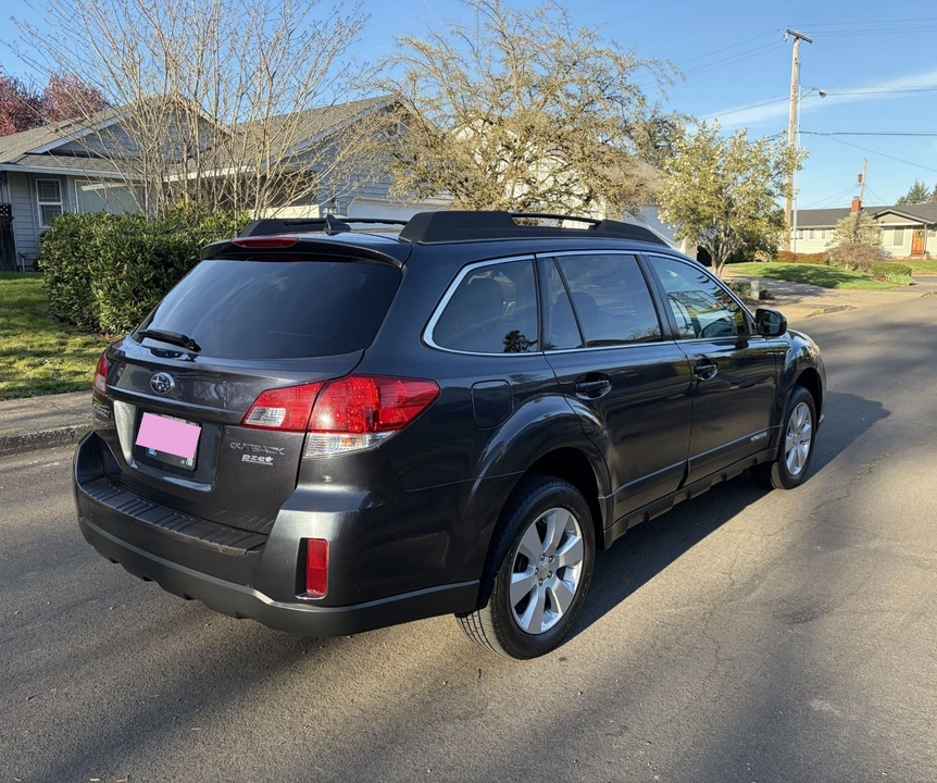 2011 Subaru Outback 4th Gen - Image 2 of 11