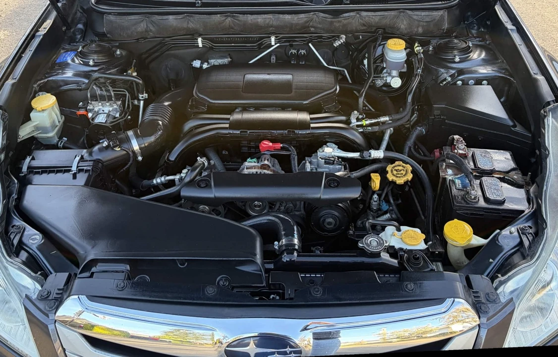 2011 Subaru Outback 4th Gen - Image 3 of 11