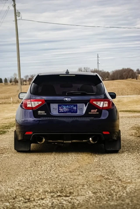 2011 Subaru Impreza WRX STi 3rd Gen - Image 18 of 19