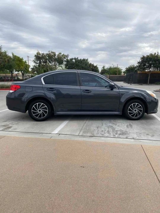 2011 Subaru Legacy 5th Gen - Image 8 of 20