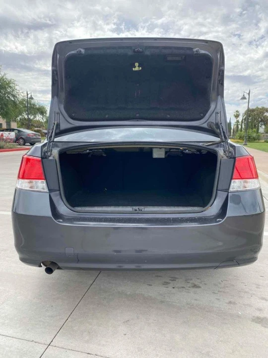2011 Subaru Legacy 5th Gen - Image 6 of 20