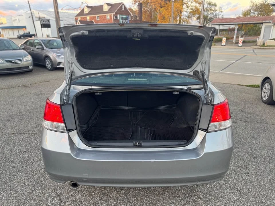 2011 Subaru Legacy 5th Gen - Image 7 of 20