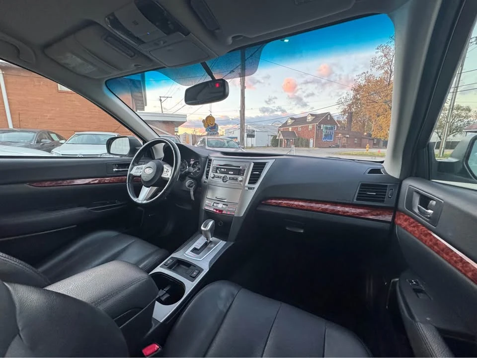 2011 Subaru Legacy 5th Gen - Image 15 of 20