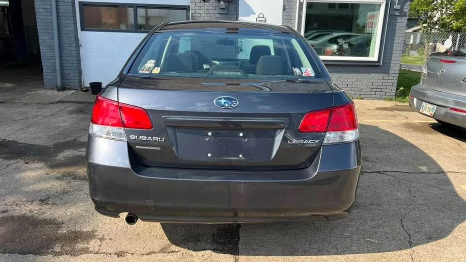 2011 Subaru Legacy 5th Gen - Image 2 of 7