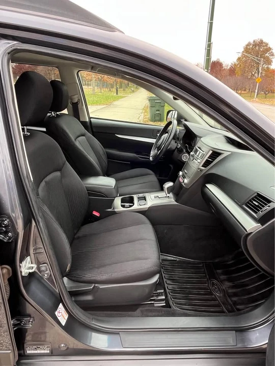 2011 Subaru Outback 4th Gen - Image 8 of 9