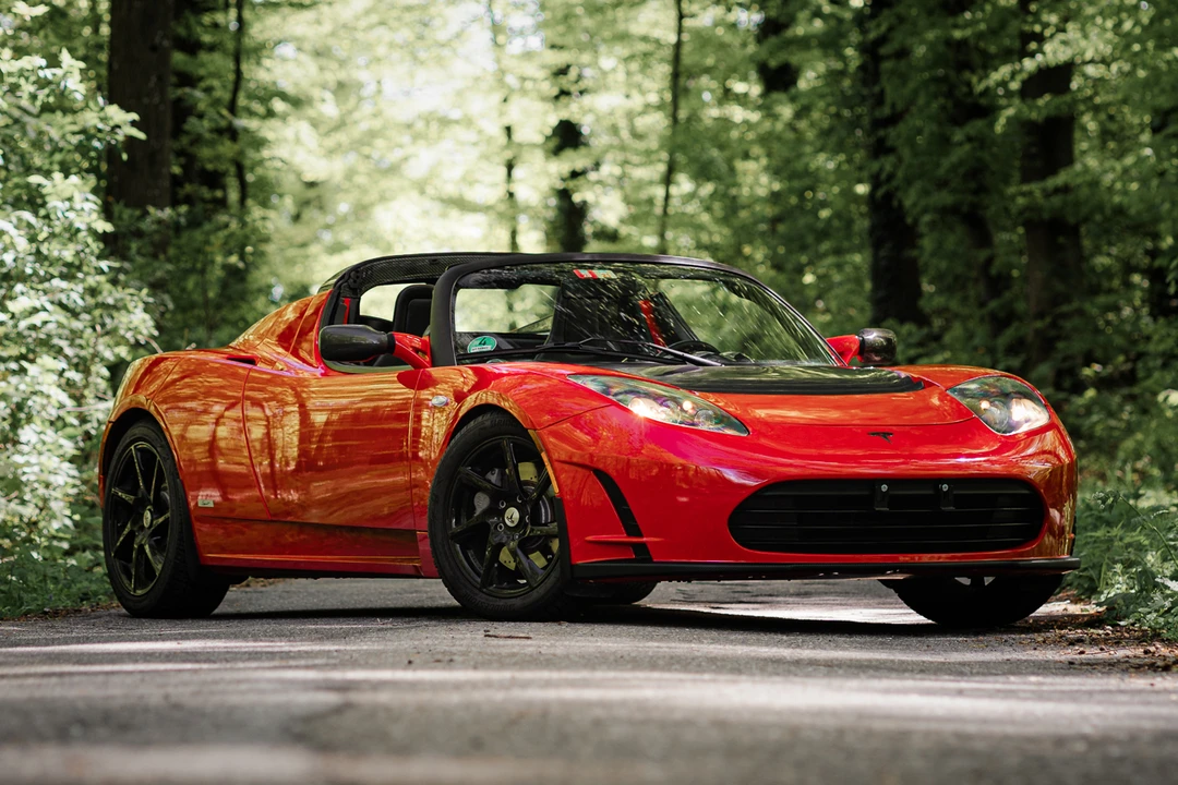 2011 Tesla Roadster - Image 2 of 31