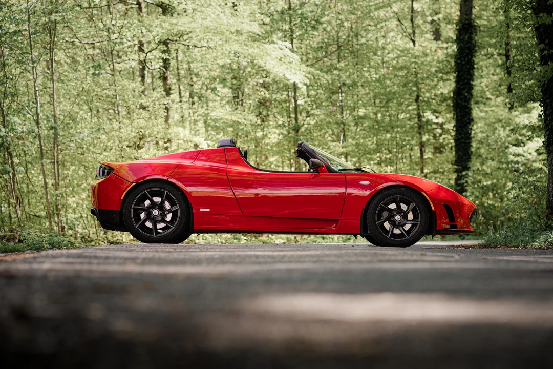 2011 Tesla Roadster - Image 21 of 31