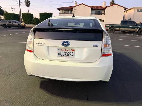 2011 Toyota Prius 3rd Gen - Image 6 of 13