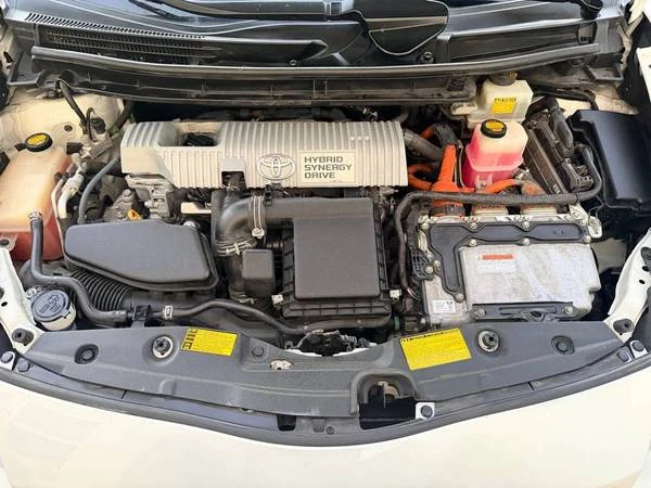 2011 Toyota Prius 3rd Gen - Image 13 of 13