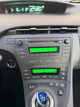 2011 Toyota Prius 3rd Gen - Image 12 of 13