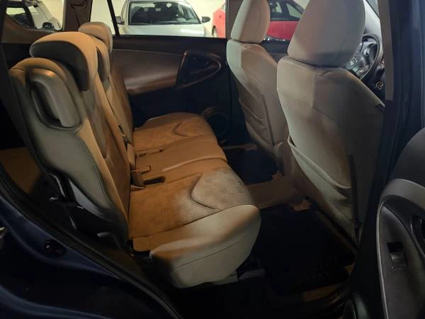 2011 Toyota RAV4 3rd Gen - Image 15 of 20