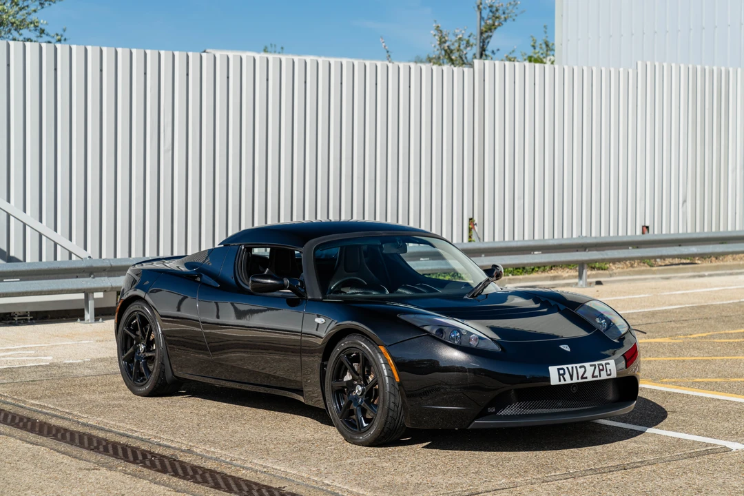 2011 Tesla Roadster - Image 14 of 31