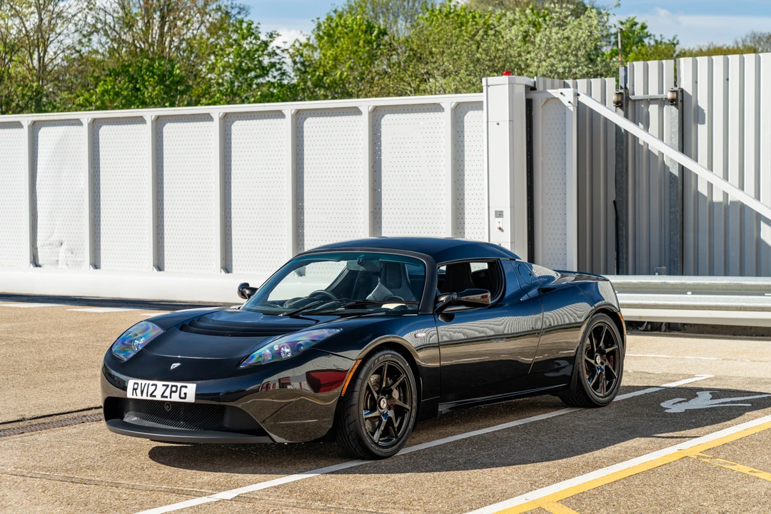 2011 Tesla Roadster - Image 17 of 31