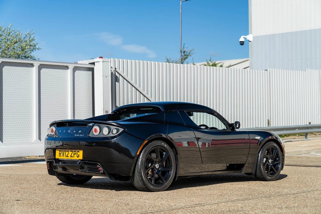 2011 Tesla Roadster - Image 22 of 31