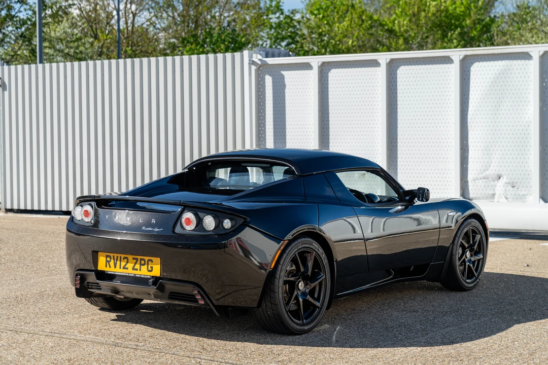 2011 Tesla Roadster - Image 27 of 31