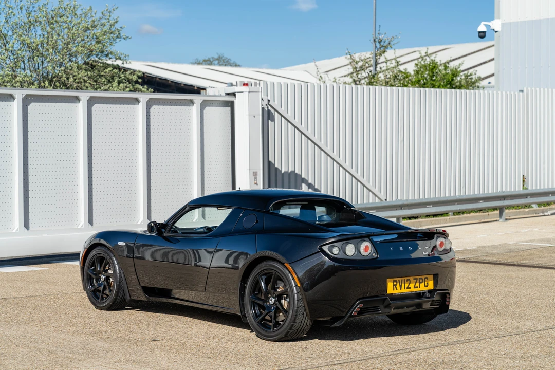 2011 Tesla Roadster - Image 31 of 31