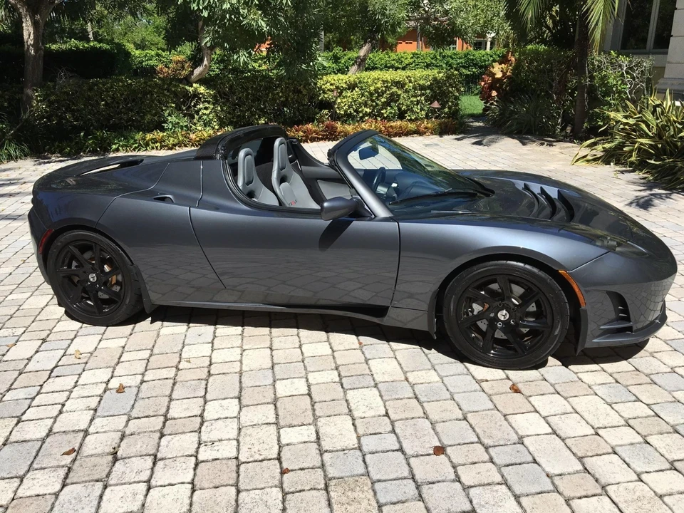2011 Tesla Roadster - Image 19 of 19