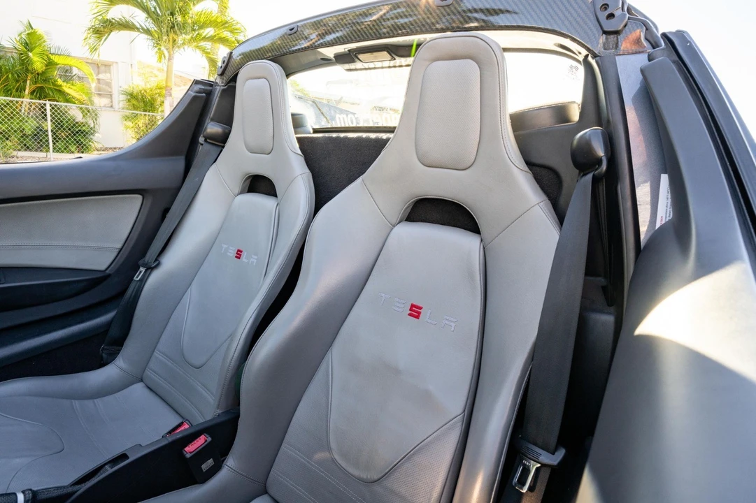 2011 Tesla Roadster - Image 9 of 19