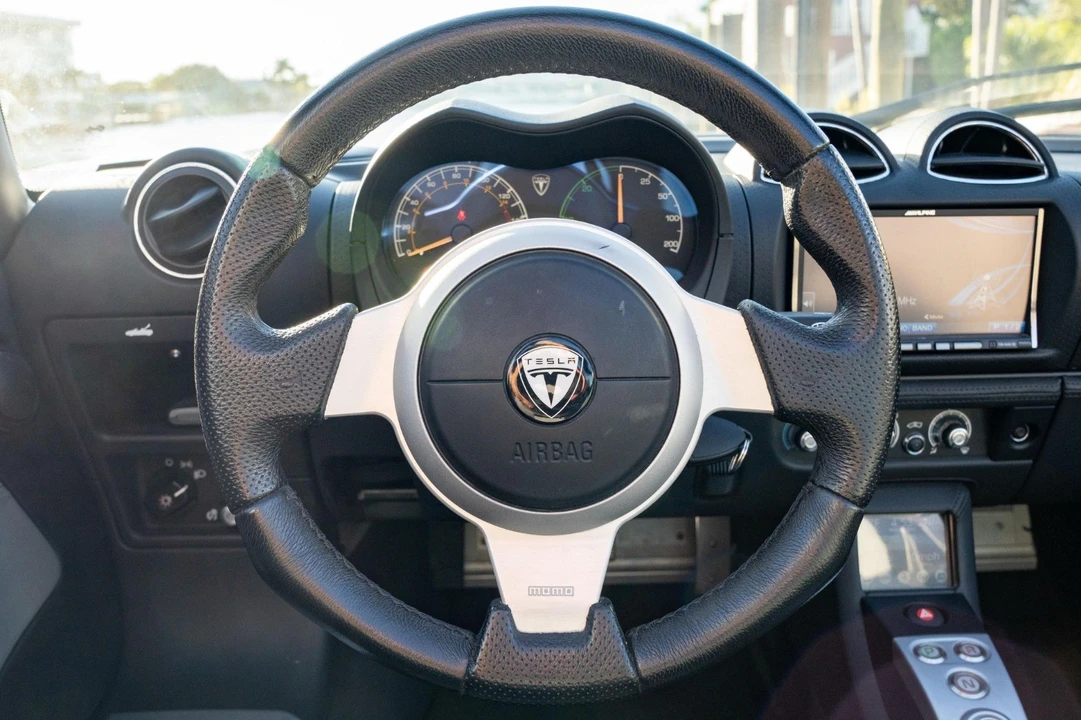 2011 Tesla Roadster - Image 7 of 19