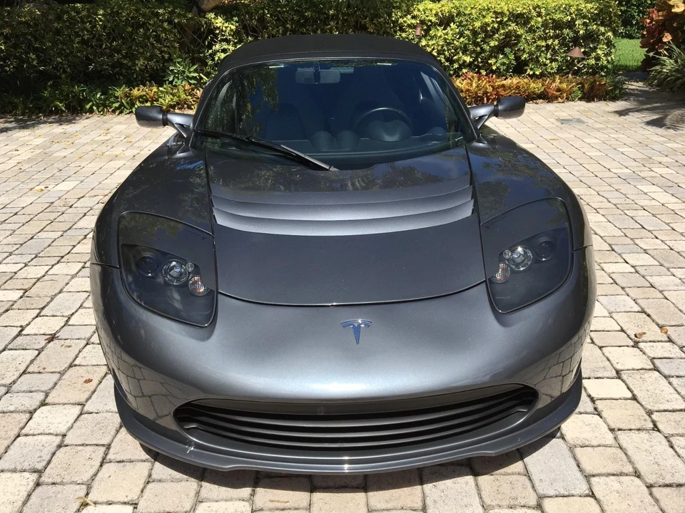 2011 Tesla Roadster - Image 17 of 19