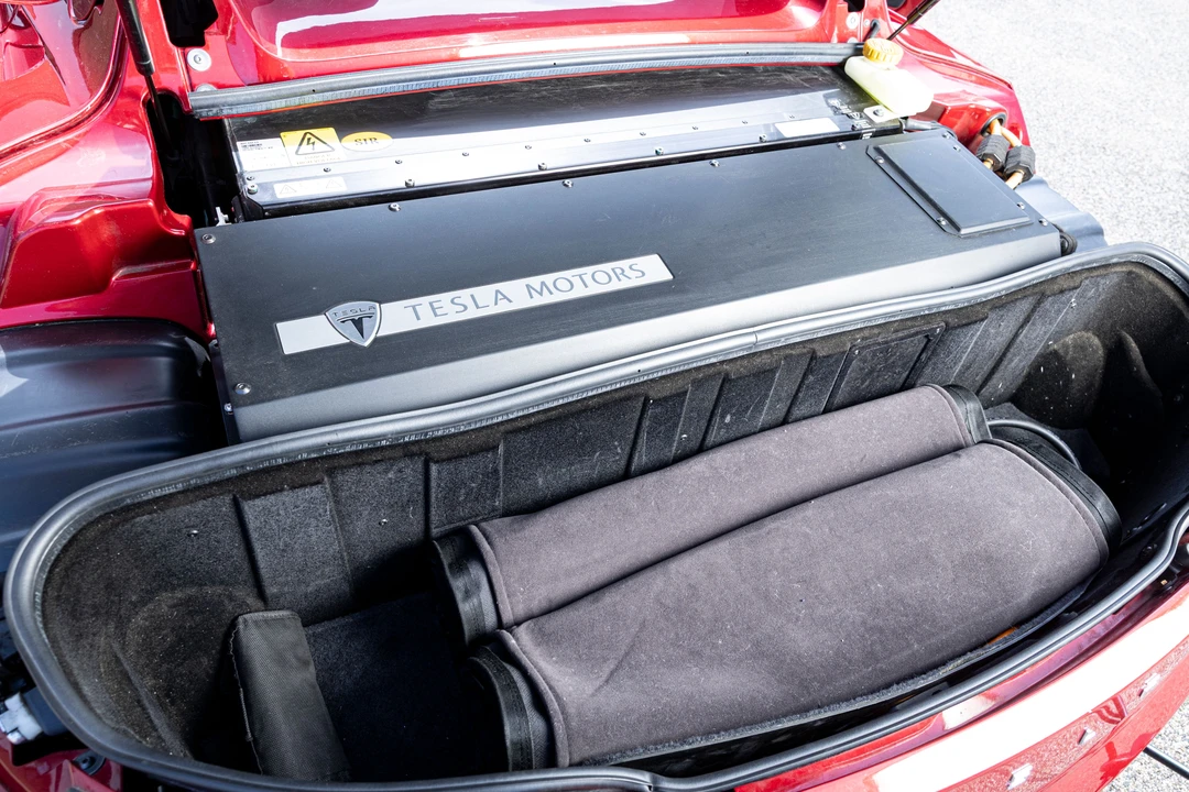 2011 Tesla Roadster - Image 10 of 26