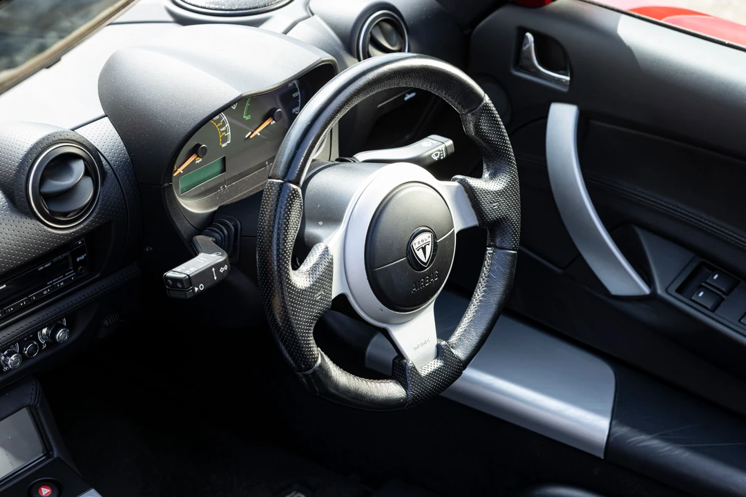2011 Tesla Roadster - Image 11 of 26