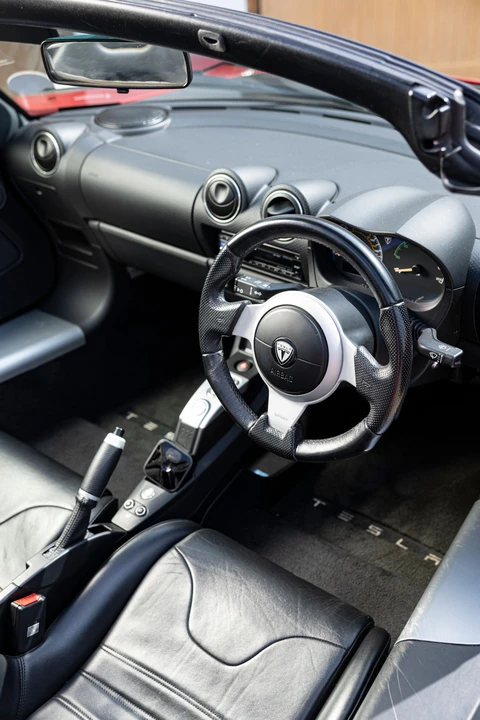 2011 Tesla Roadster - Image 14 of 26