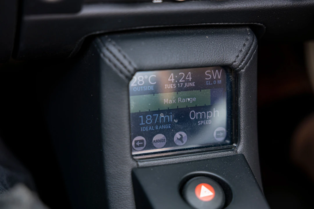 2011 Tesla Roadster - Image 9 of 26