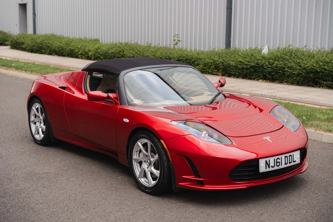 2011 Tesla Roadster - Image 15 of 31