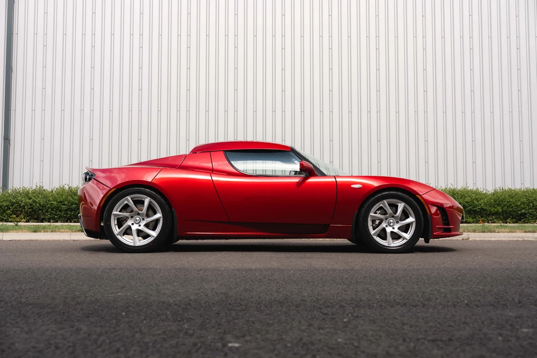 2011 Tesla Roadster - Image 29 of 31