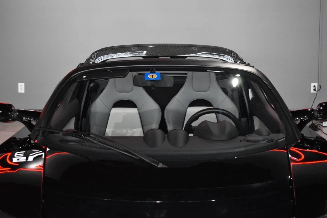 2011 Tesla Roadster - Image 14 of 21