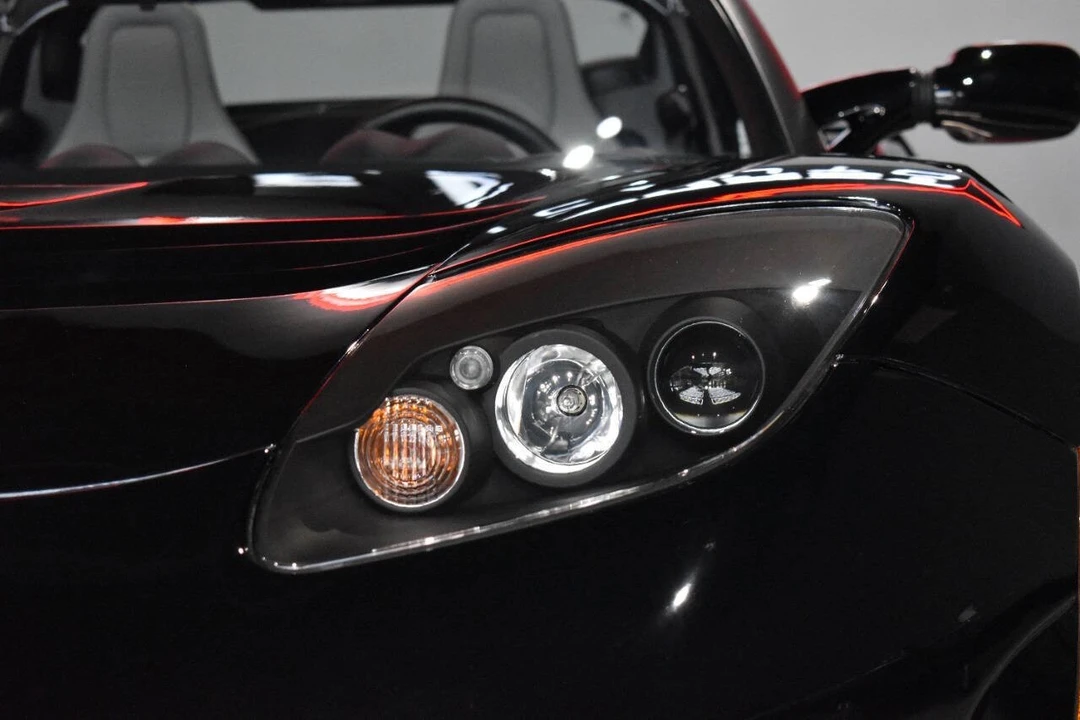 2011 Tesla Roadster - Image 19 of 21