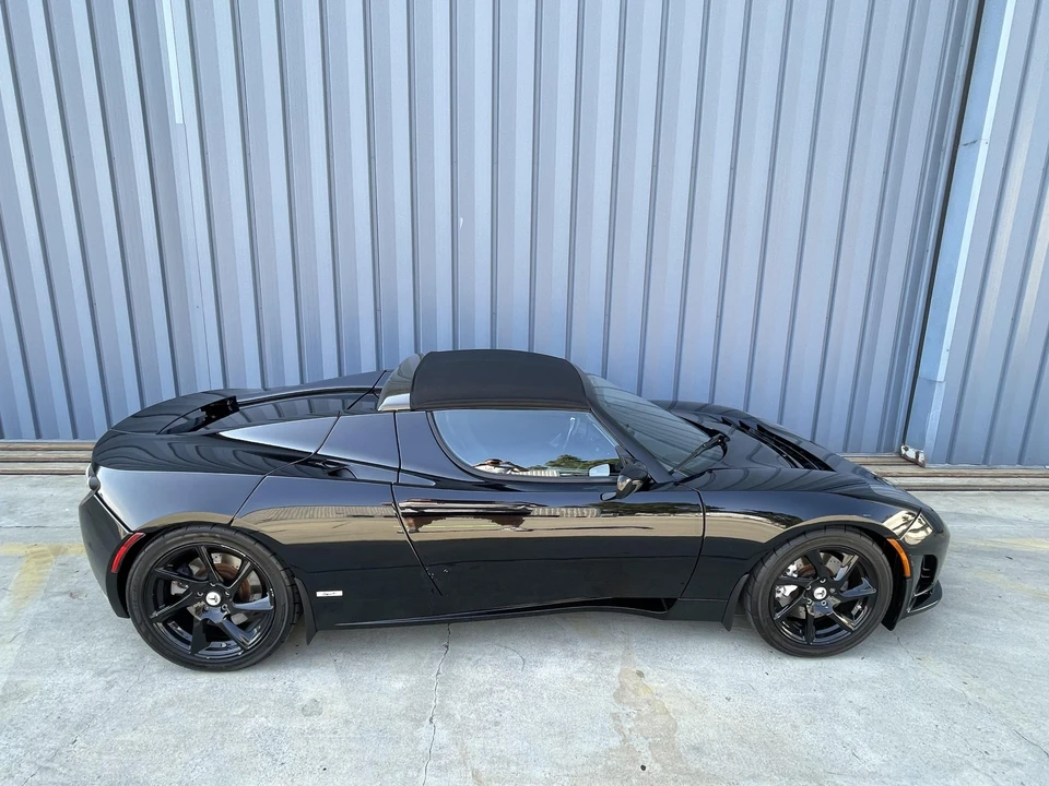 2011 Tesla Roadster - Image 13 of 31