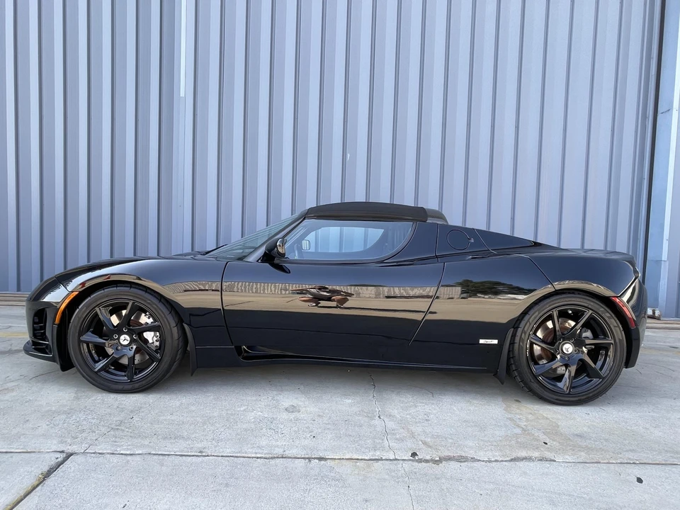 2011 Tesla Roadster - Image 4 of 31