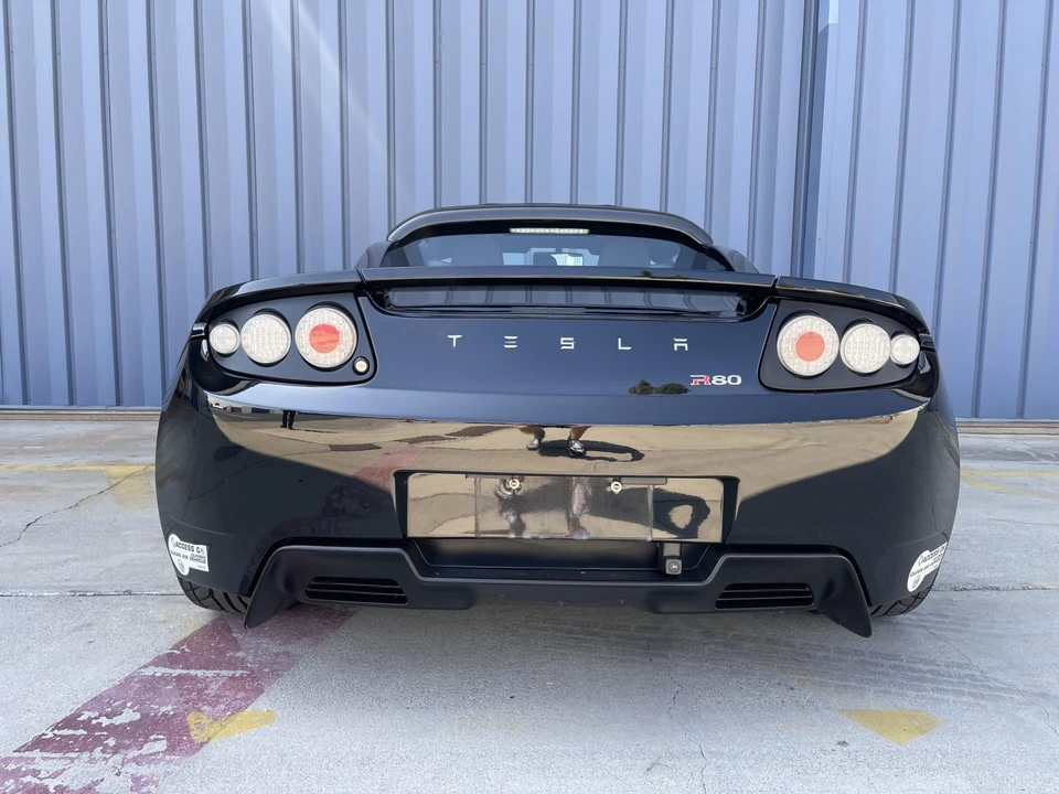 2011 Tesla Roadster - Image 9 of 31