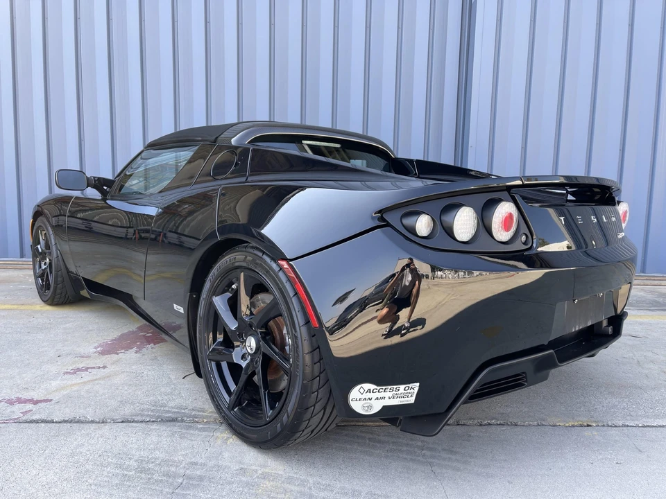 2011 Tesla Roadster - Image 6 of 31