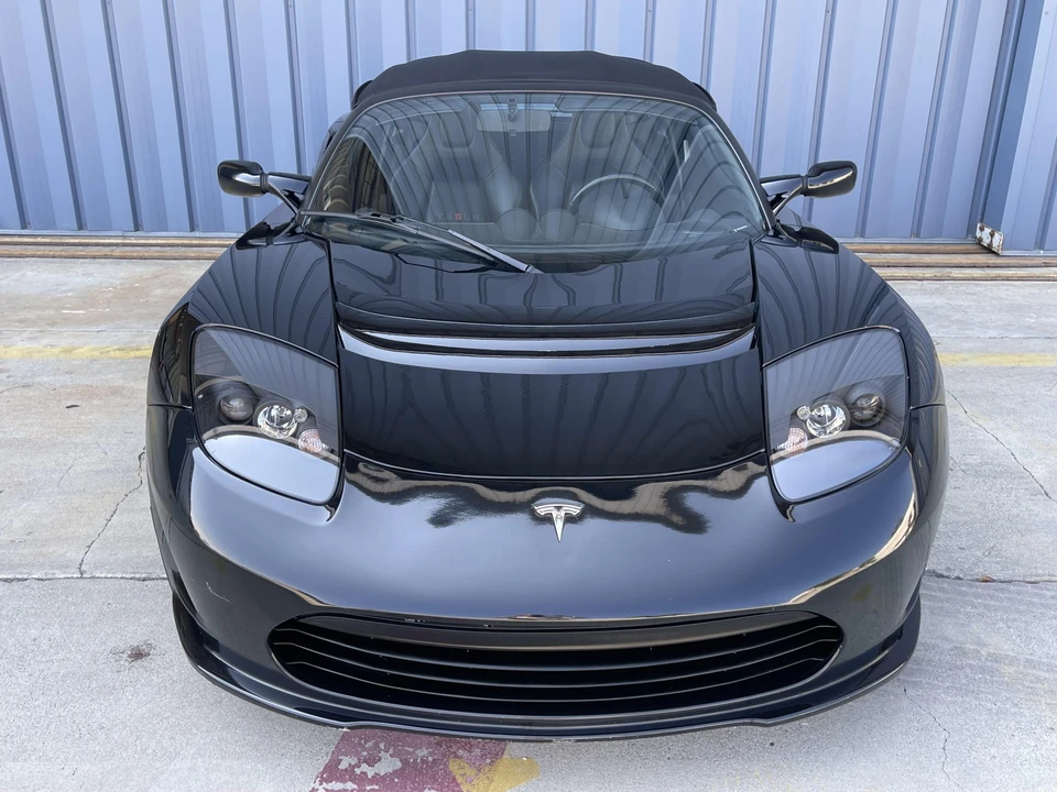 2011 Tesla Roadster - Image 17 of 31