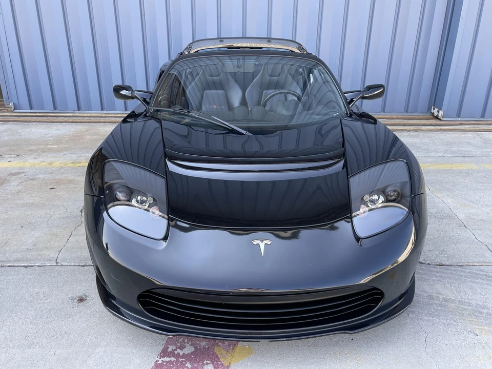 2011 Tesla Roadster - Image 19 of 31