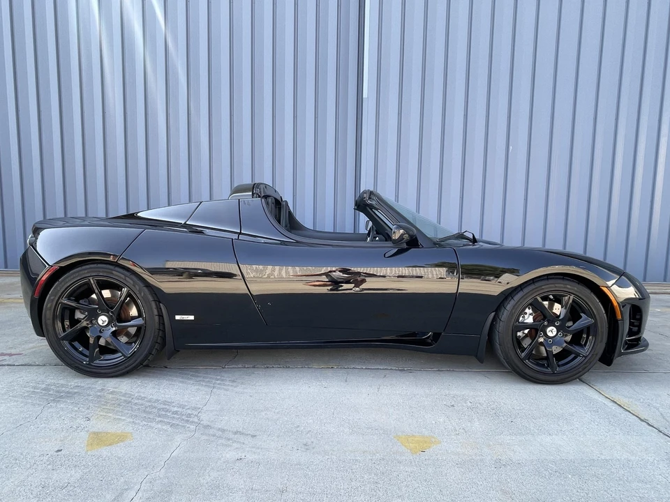 2011 Tesla Roadster - Image 24 of 31
