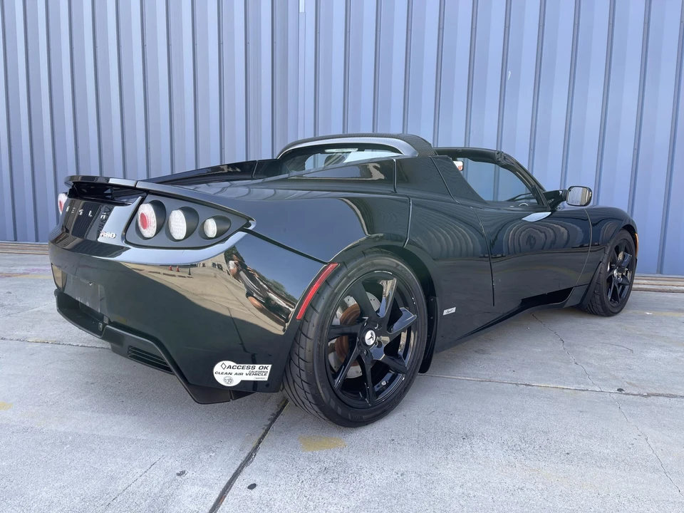2011 Tesla Roadster - Image 30 of 31