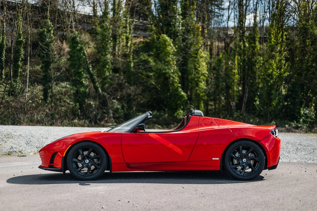 2011 Tesla Roadster - Image 11 of 31