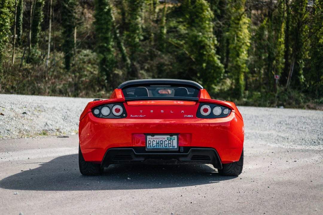2011 Tesla Roadster - Image 15 of 31