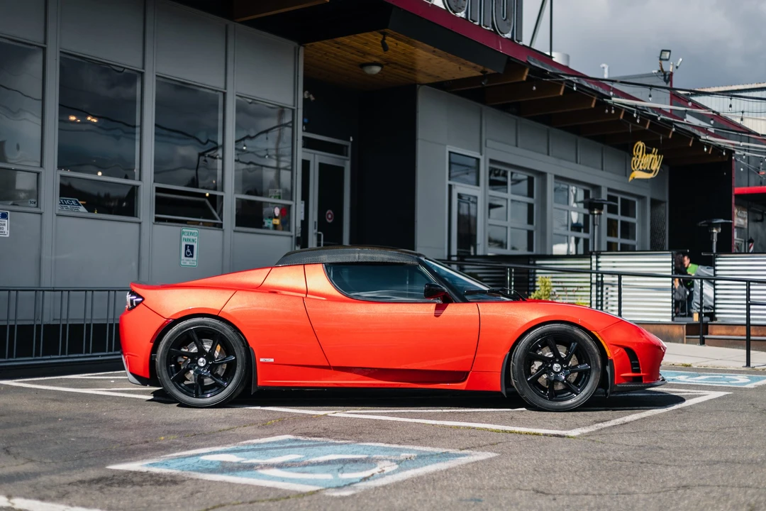 2011 Tesla Roadster - Image 2 of 31