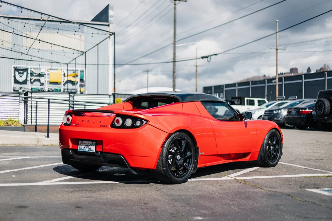 2011 Tesla Roadster - Image 16 of 31