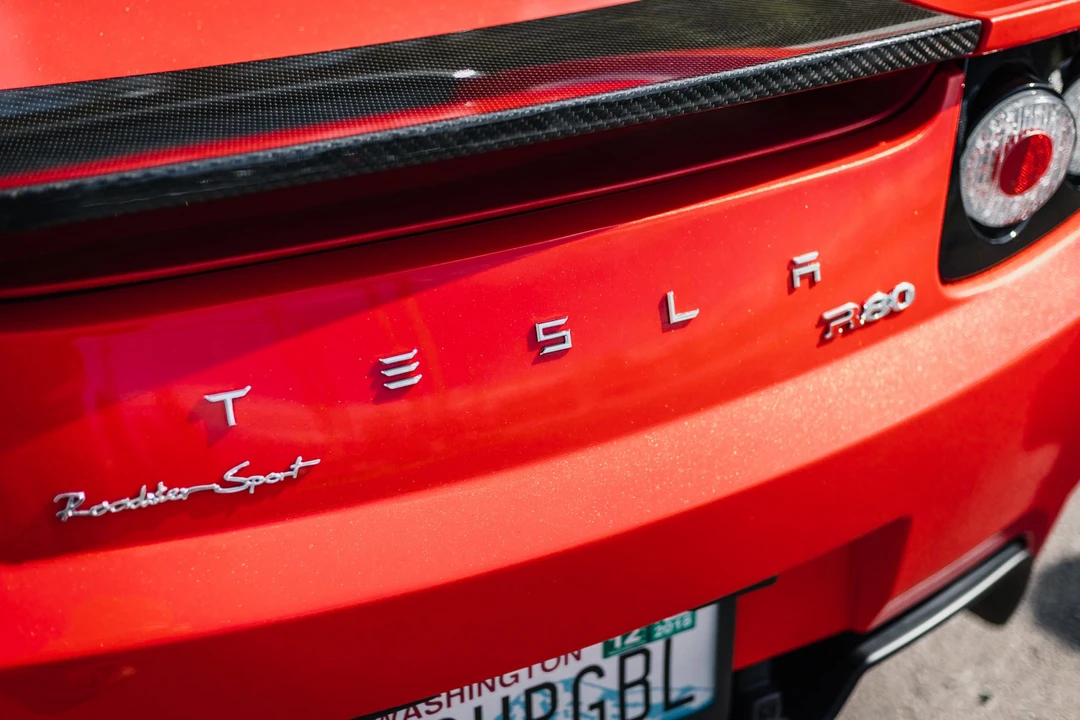 2011 Tesla Roadster - Image 30 of 31