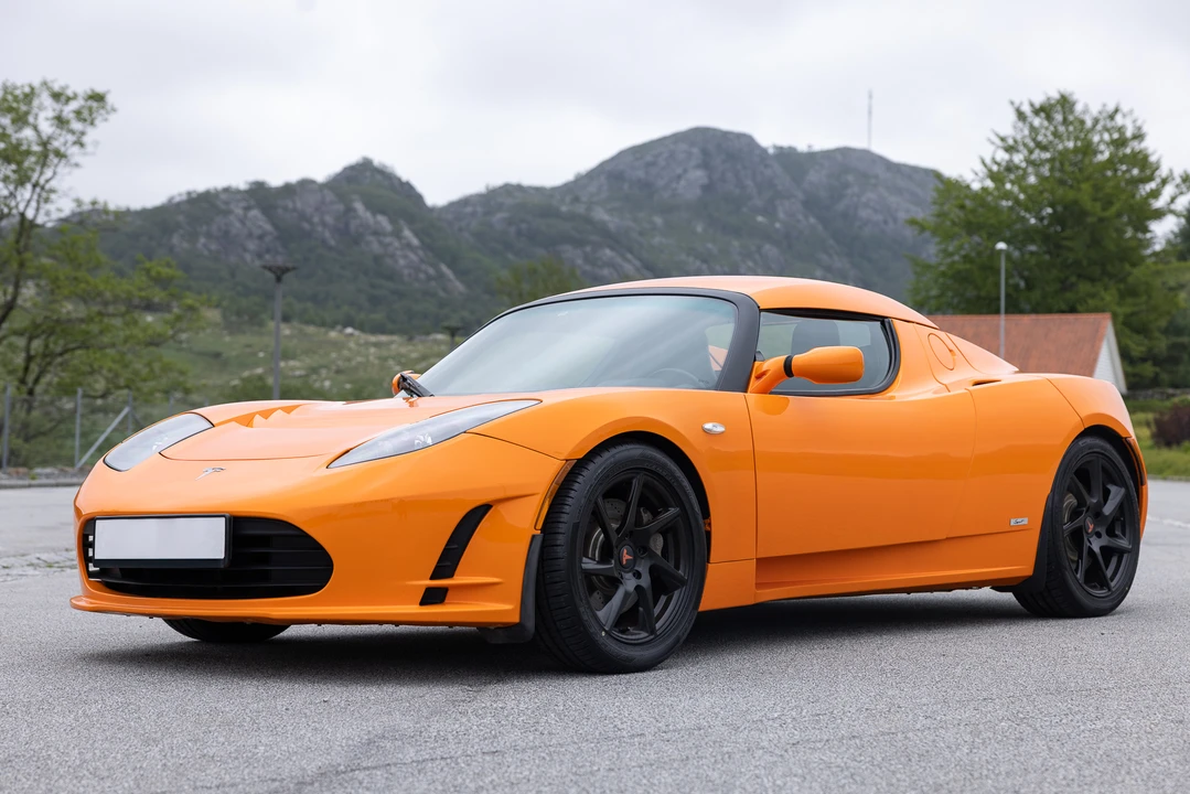 2011 Tesla Roadster - Image 3 of 31