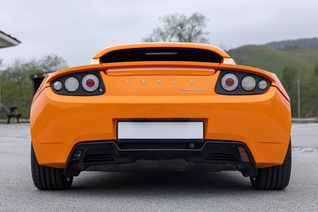 2011 Tesla Roadster - Image 6 of 31